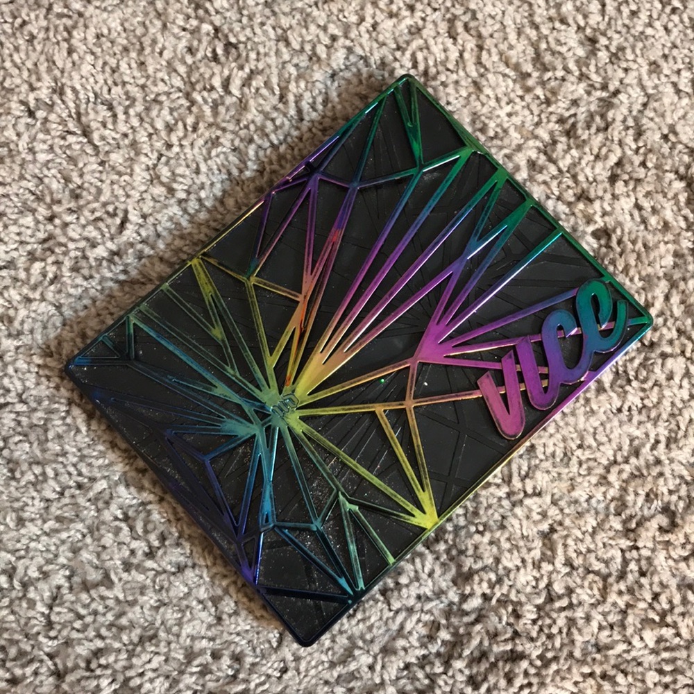 Urban Decay Vice Eyeshadow Palette
